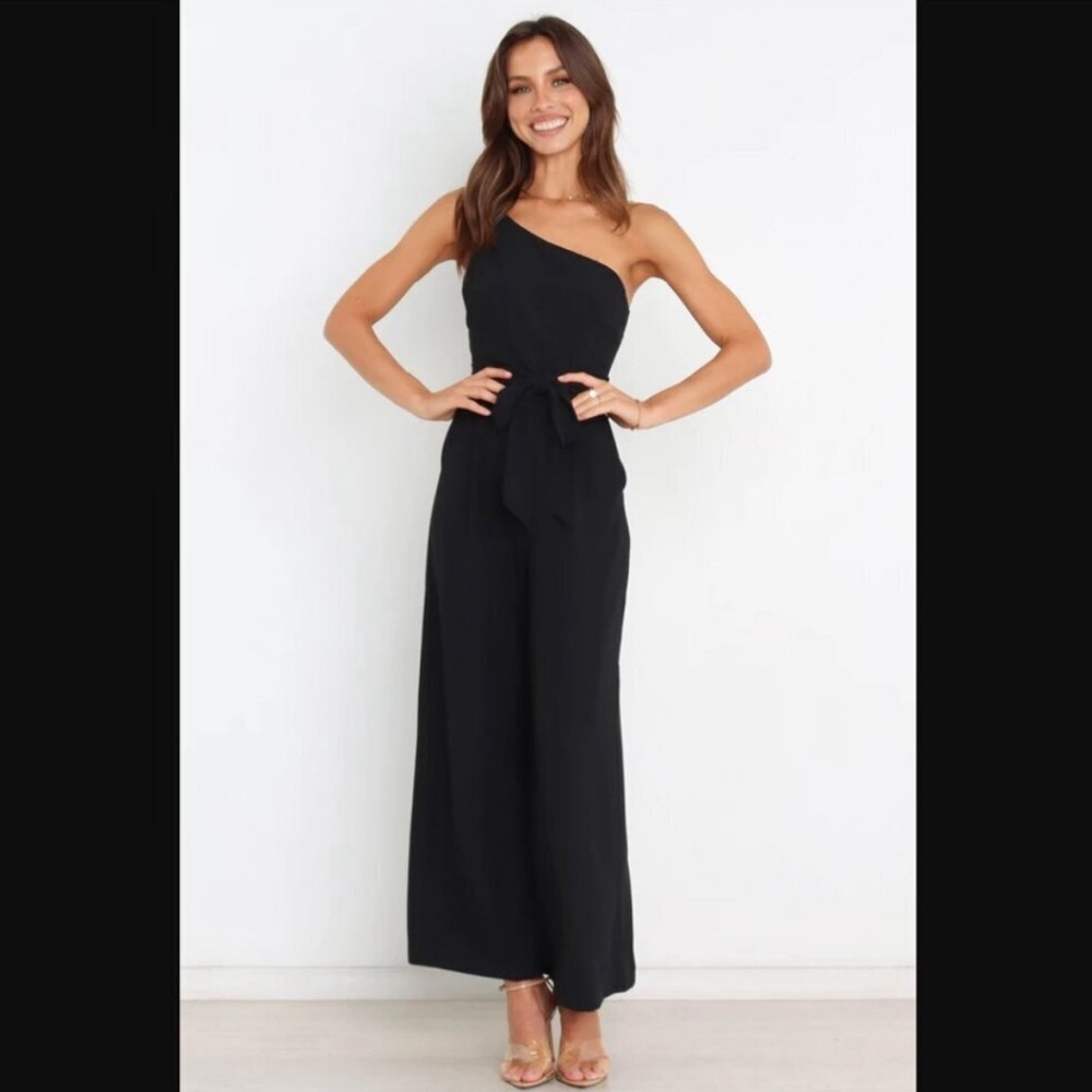 Petal and Pup Black One-Shoulder Leyton Jumpsuit